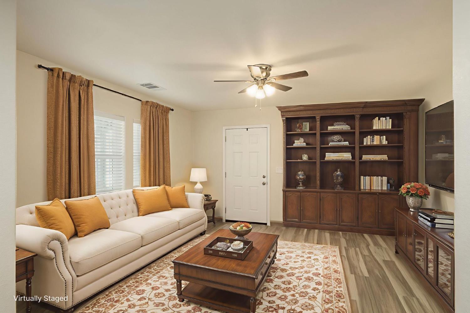 3316 E Clinton Ave, Fresno, CA 93703