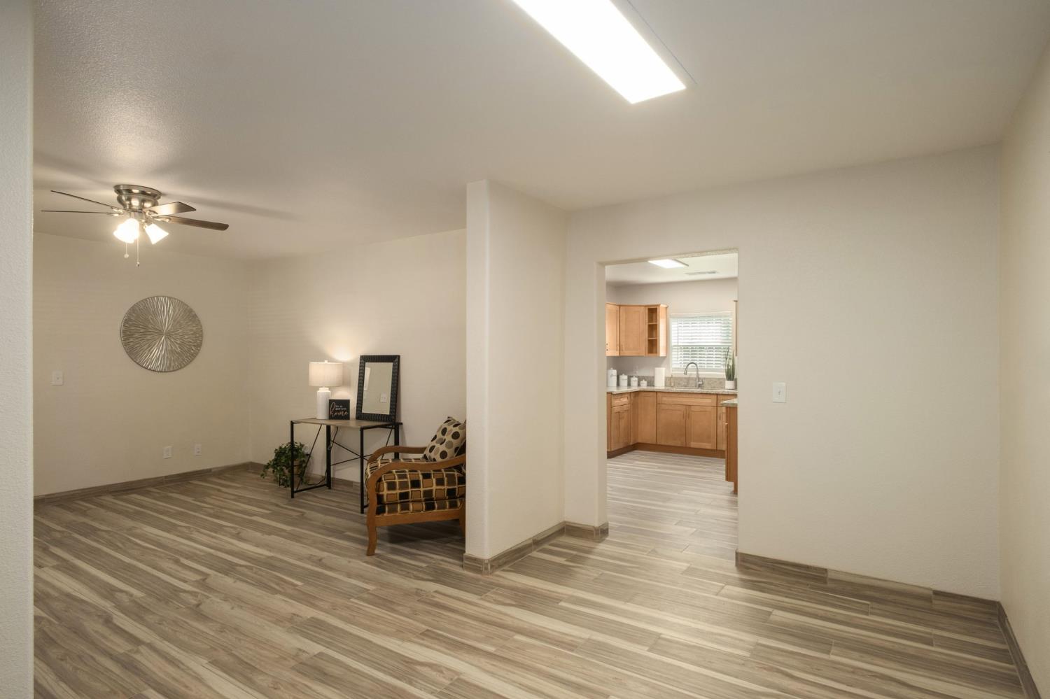 3316 E Clinton Ave, Fresno, CA 93703