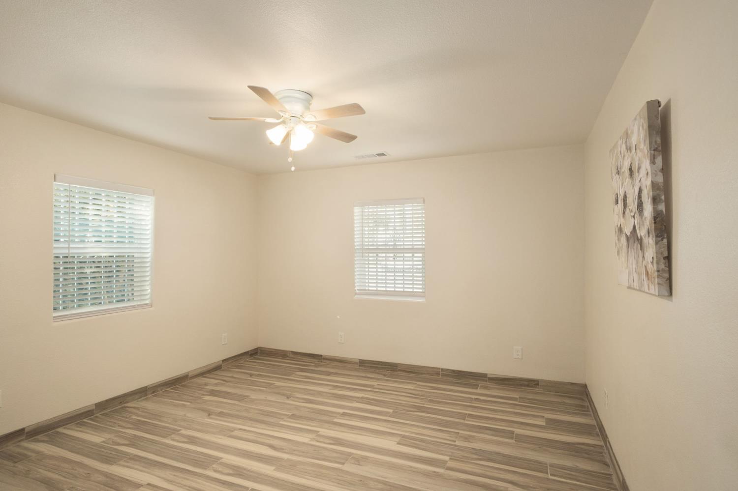 3316 E Clinton Ave, Fresno, CA 93703