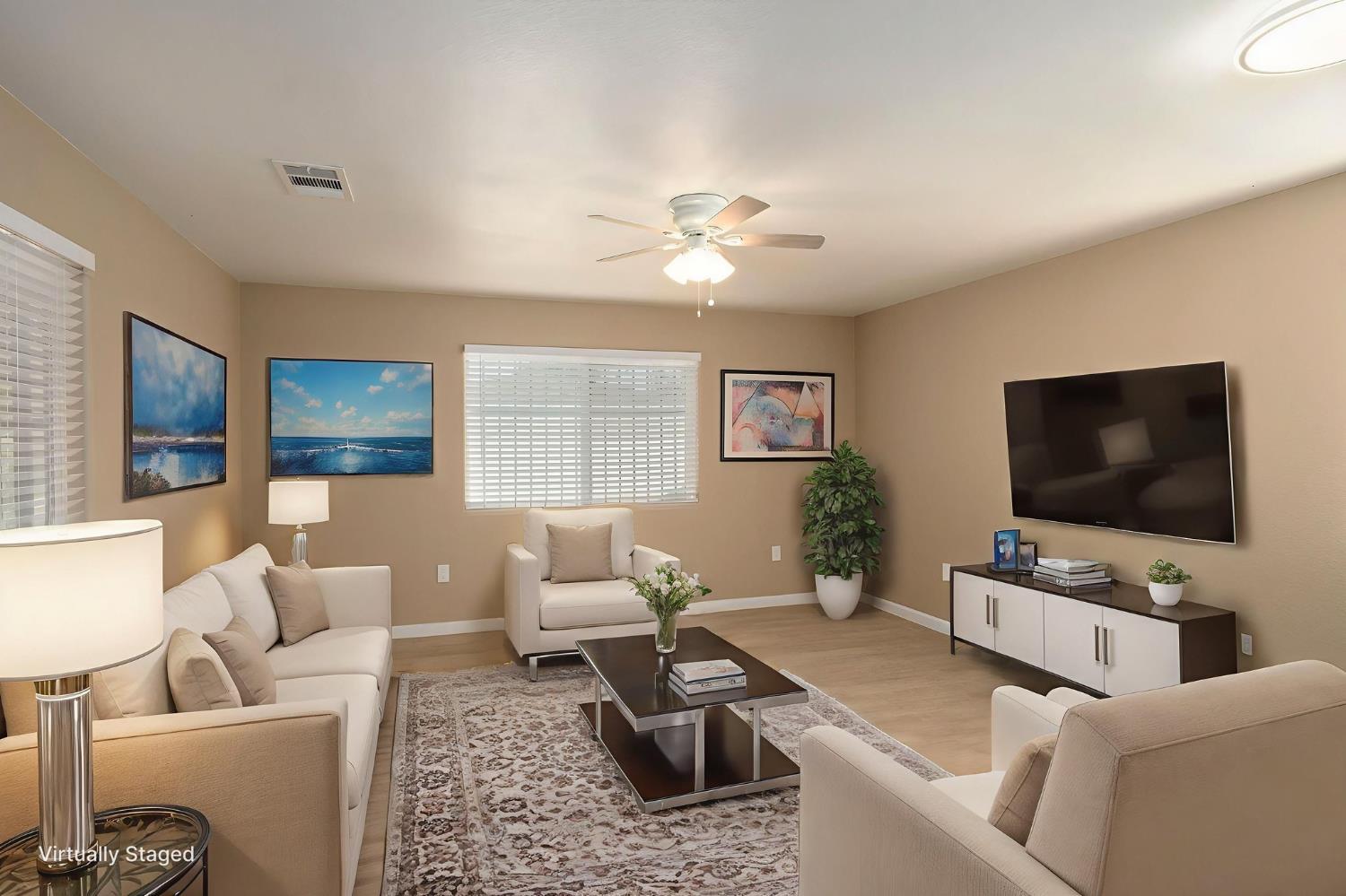 3316 E Clinton Ave, Fresno, CA 93703