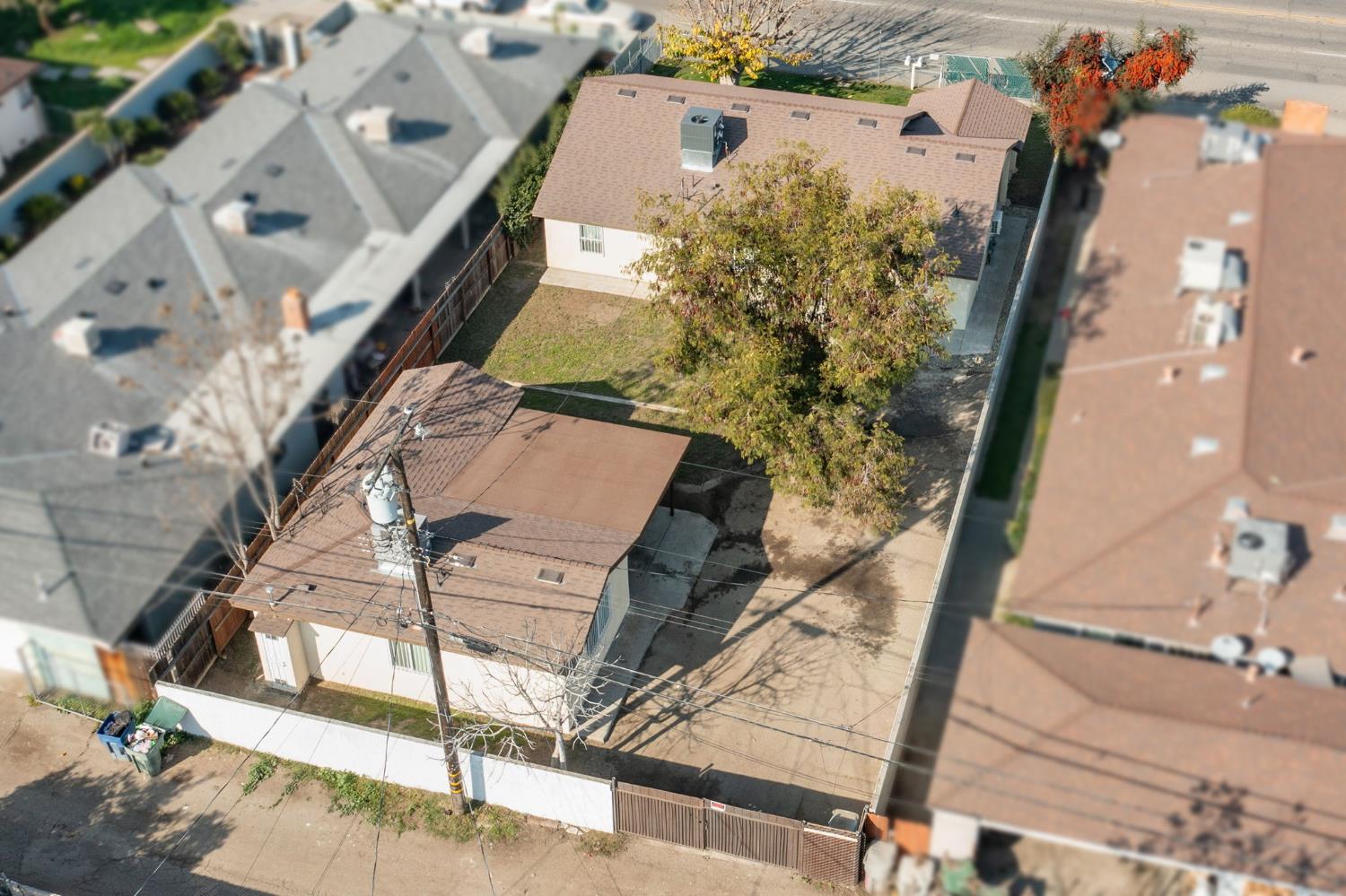 3316 E Clinton Ave, Fresno, CA 93703