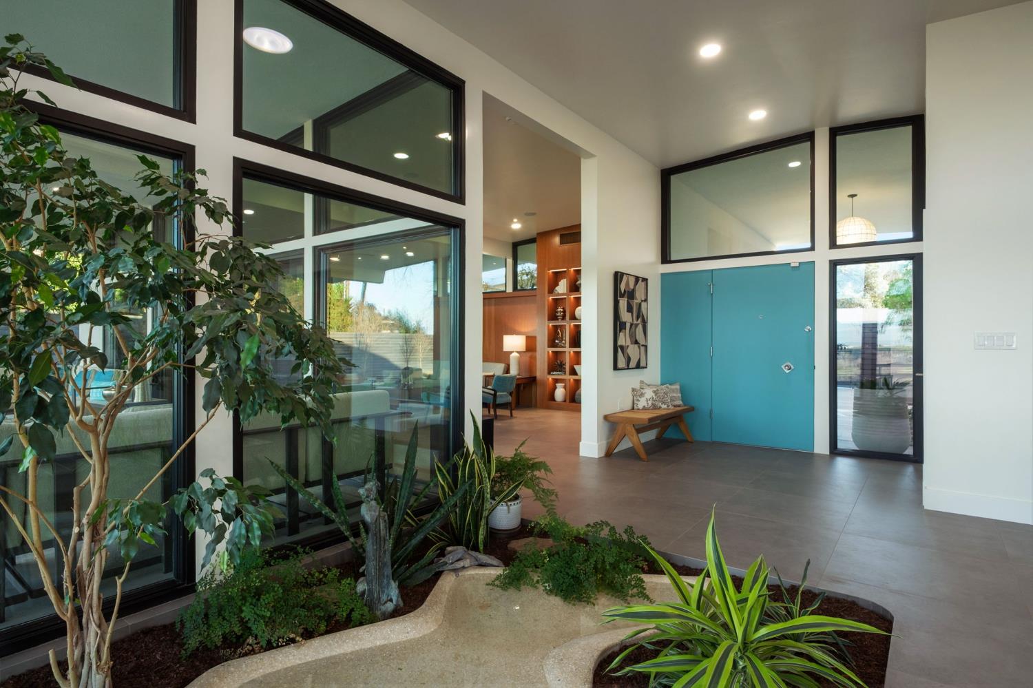 1230 W Moraga Rd, Fresno, CA 93711