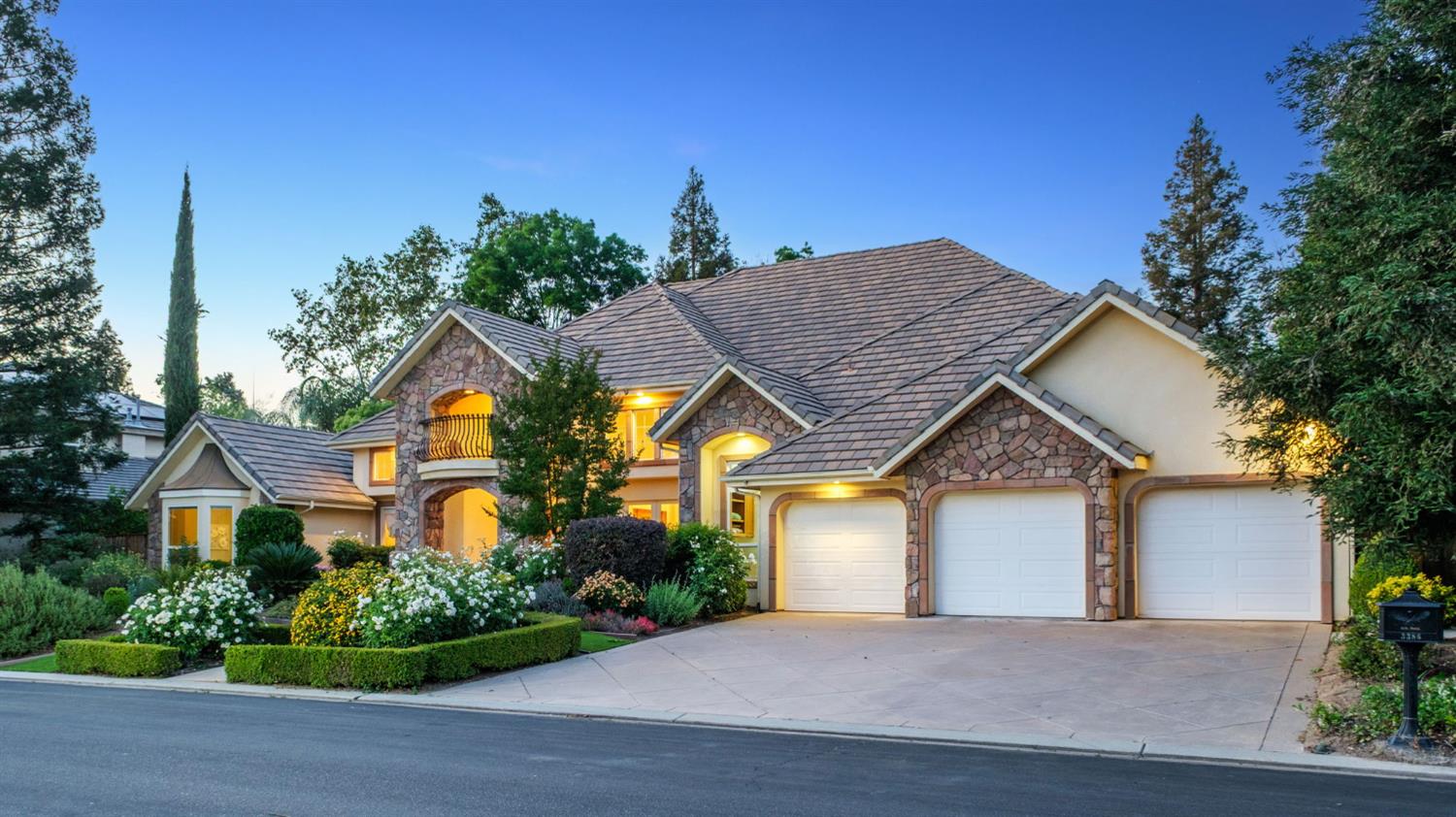 3386 E Via Monte Verdi Ave, Clovis, CA 93619