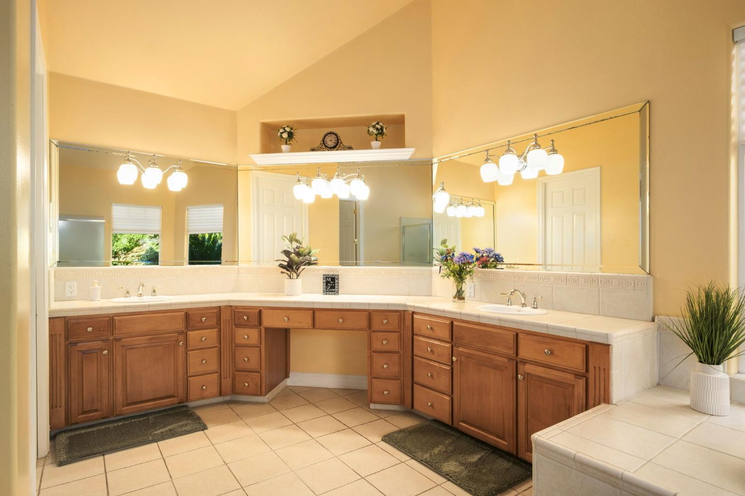 3386 E Via Monte Verdi Ave, Clovis, CA 93619