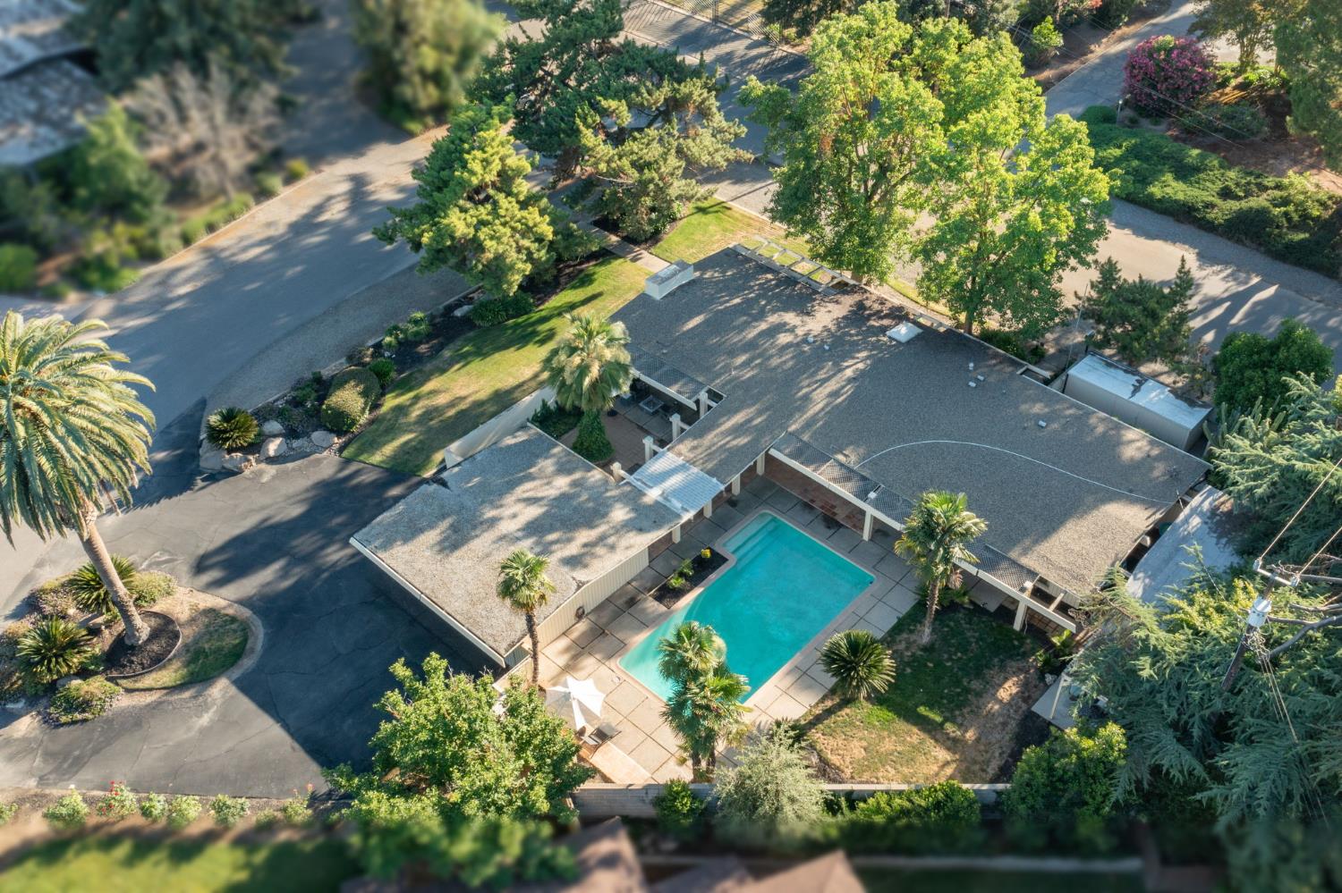 5306 N Sequoia Dr, Fresno, CA 93711